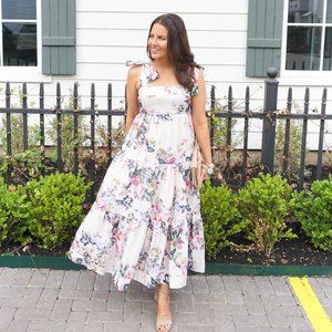 ChicWish Watercolor Flowers Printed Tie-Strap Maxi Dress Size M